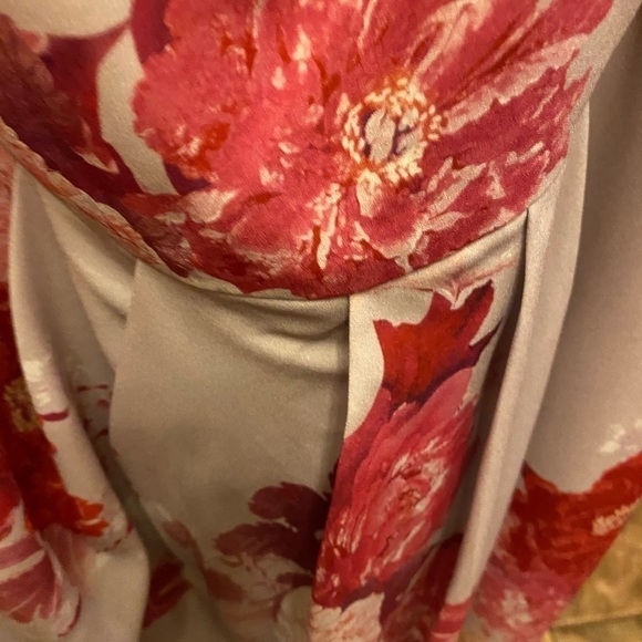 NWOT CITY CHIC FLORAL COLD SHOULDER DRESS SIZE L/20 - Picture 5 of 9
